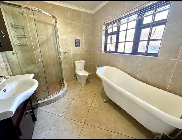 3 BEDROOM TOWNHOUSE FOR SALE IN WEMBLEY